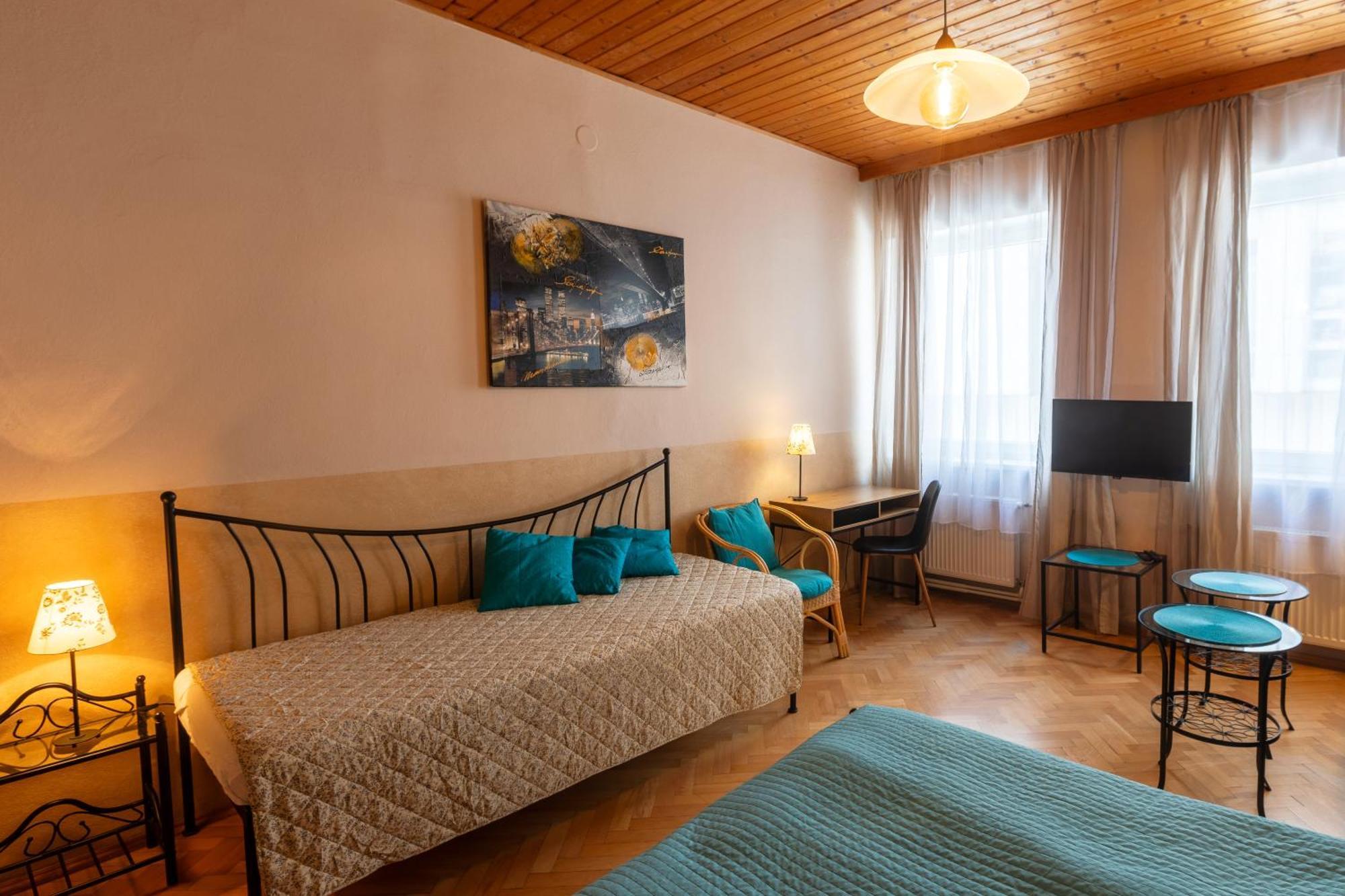 Hotel Atlas Ceske Budejovice Ngoại thất bức ảnh