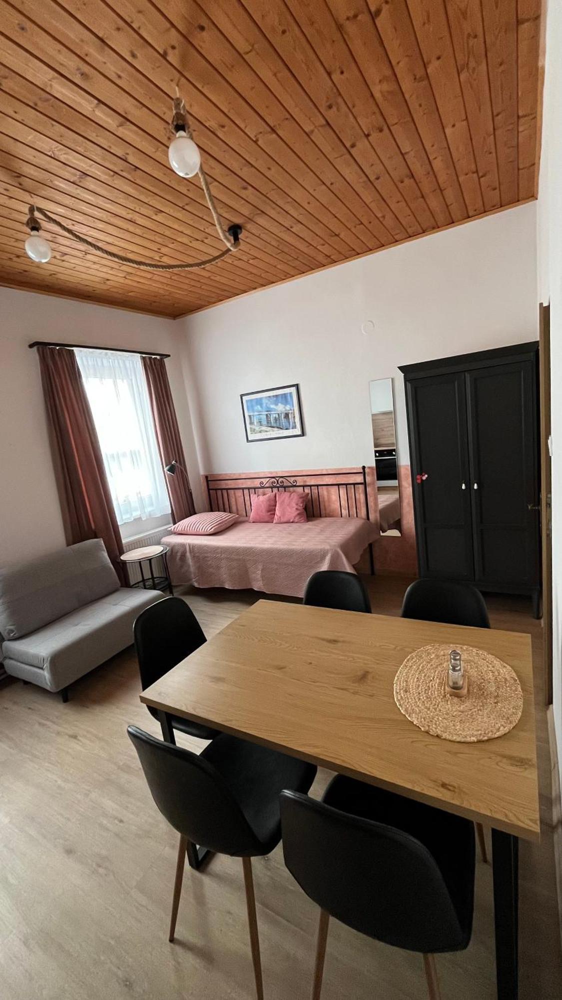 Hotel Atlas Ceske Budejovice Phòng bức ảnh