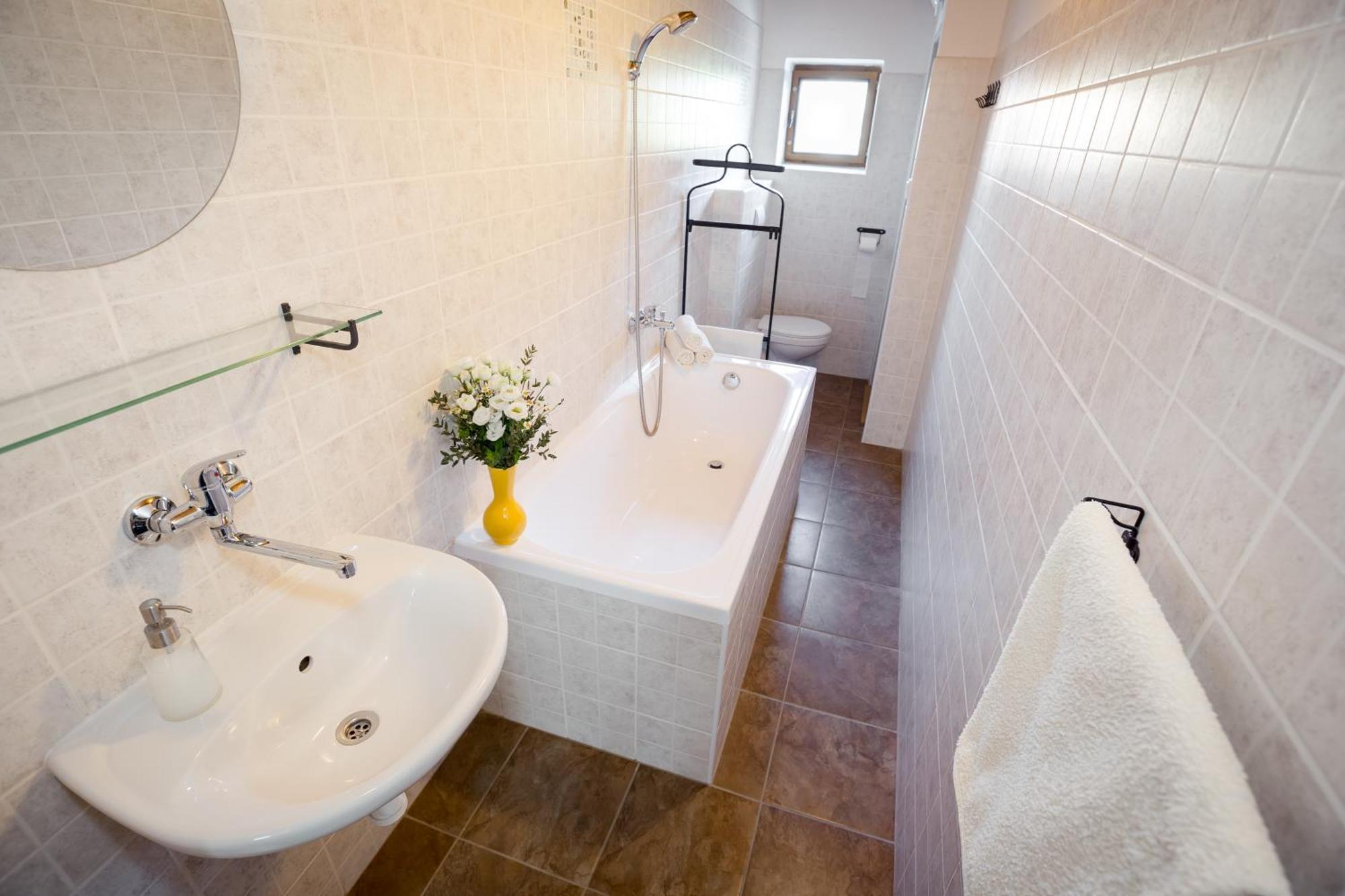 Hotel Atlas Ceske Budejovice Phòng bức ảnh